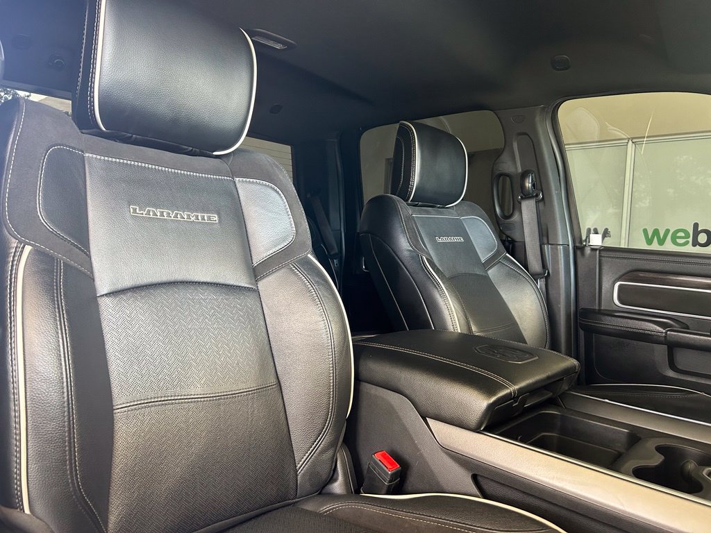 Used 2025 RAM 3500 Laramie w/ Sport Appearance Package AWD/4WD image 28