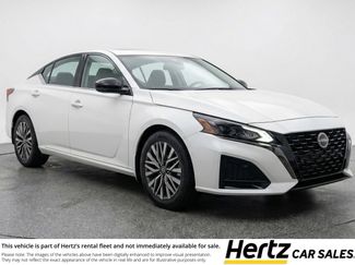 Used 2025 Nissan Altima 2.5 SV video 1