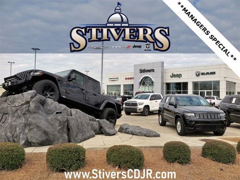 New 2025 Jeep Grand Cherokee Altitude image 20