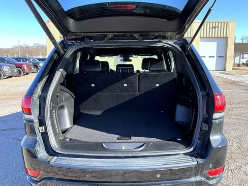 Certified 2021 Jeep Grand Cherokee Laredo X image 9