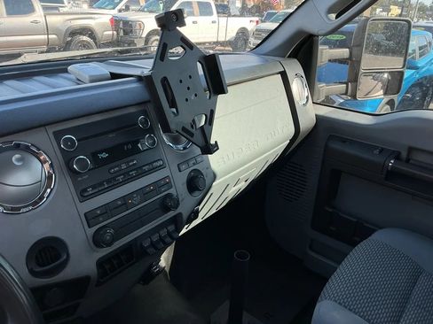 Used 2015 Ford F650 2WD Regular Cab Super Duty image 19