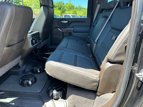 Used 2023 GMC Sierra 3500 Denali w/ Denali Black Diamond Edition AWD/4WD image 14