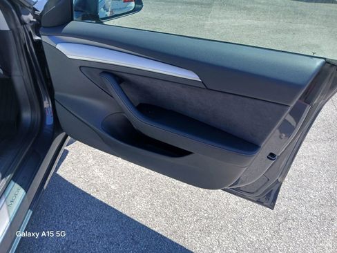 Used 2022 Tesla Model 3 Performance image 17