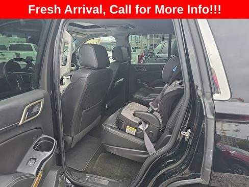 Used 2017 GMC Yukon Denali w/ Open Road Package AWD/4WD image 10