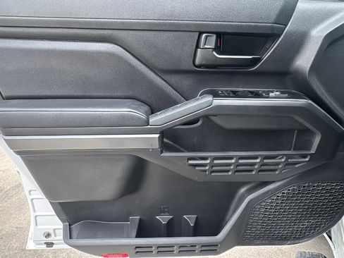 Used 2025 Toyota Tacoma SR5 image 11