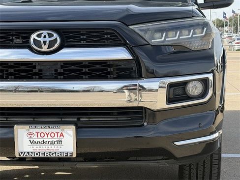 Used 2018 Toyota 4Runner Limited image 8