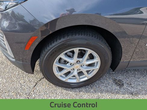 Used 2022 Chevrolet Equinox LT FWD image 12