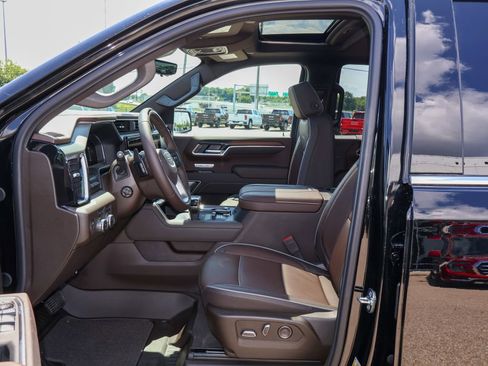 New 2026 GMC Sierra 1500 Denali AWD/4WD image 8