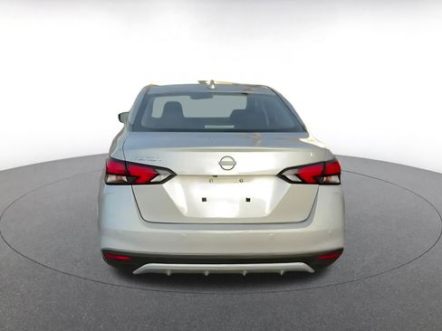 Used 2025 Nissan Versa SV image 12