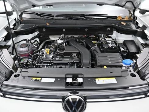 New 2026 Volkswagen Taos SEL image 15