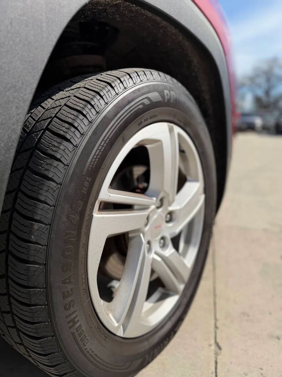 Used 2018 GMC Terrain SLE w/ Driver Convenience Package AWD/4WD image 9