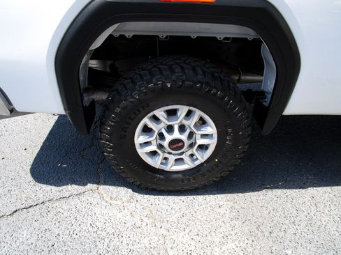 Used 2021 GMC Sierra 2500 4x4 Crew Cab w/ 1SA Safety Confidence Package image 28