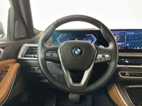 Certified 2024 BMW X5 xDrive40i w/ Premium Package image 16