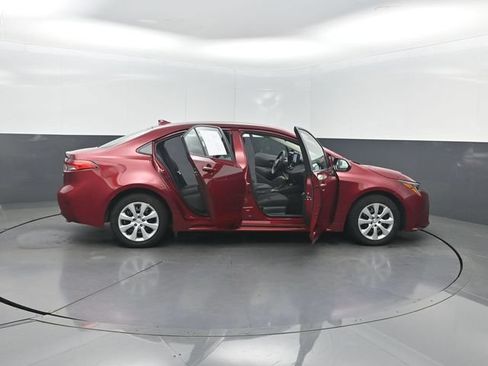 Used 2024 Toyota Corolla LE FWD image 32
