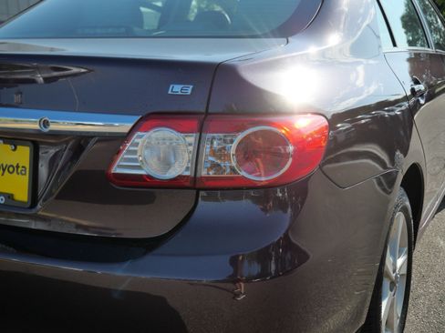 Used 2013 Toyota Corolla LE Special Edition FWD image 17