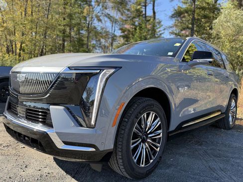 New 2026 Cadillac Escalade IQL Luxury image 9