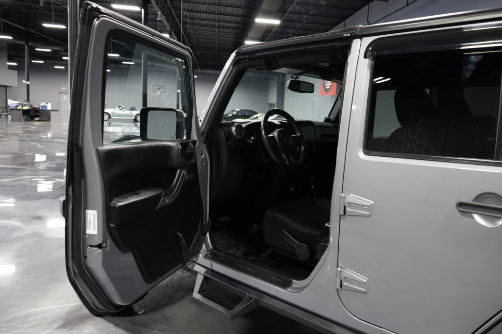 Used 2014 Jeep Wrangler Unlimited Sport w/ Quick Order Package 24S AWD/4WD image 9