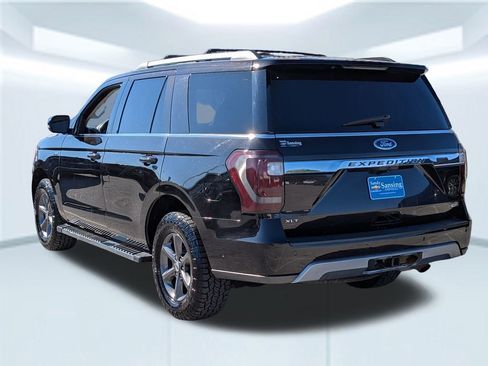 Used 2021 Ford Expedition XLT image 4