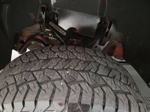 Used 2013 Chevrolet Silverado 2500 LTZ w/ LTZ Plus Package image 78