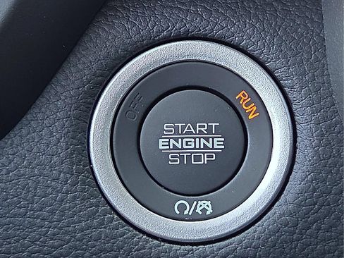 New 2026 RAM 1500 4x4 Crew Cab image 20