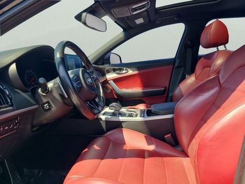 Used 2018 Kia Stinger GT2 AWD/4WD image 17