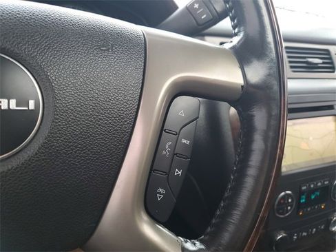 Used 2012 GMC Yukon Denali image 14