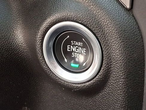 Used 2023 GMC Sierra 3500 Denali w/ Denali Ultimate Package image 31