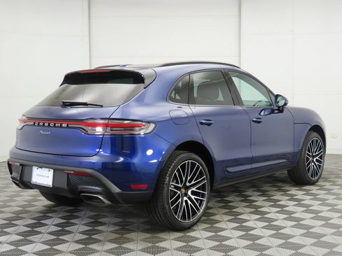 Used 2025 Porsche Macan AWD/4WD image 7