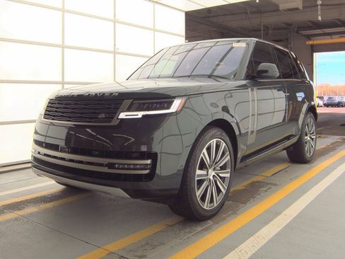 Used 2023 Land Rover Range Rover SE AWD/4WD image 1