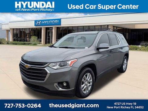 Used 2019 Chevrolet Traverse LT FWD image 1