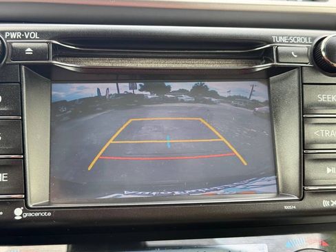 Used 2018 Toyota RAV4 XLE FWD image 21