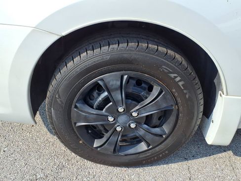 Used 2012 Nissan Sentra 2.0 FWD image 7