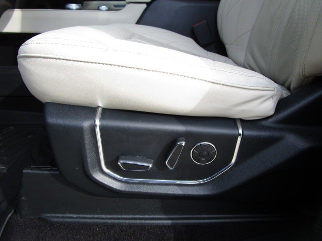 Used 2021 Ford Expedition Platinum AWD/4WD image 12