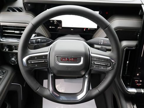 New 2026 GMC Yukon XL Elevation AWD/4WD image 16
