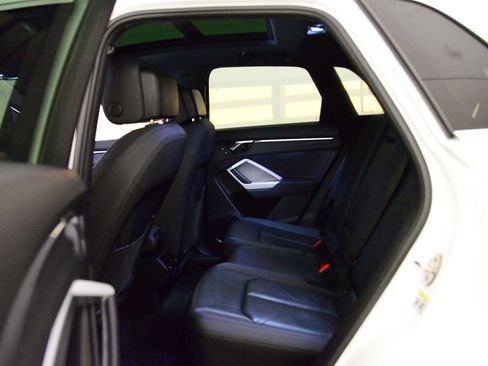 Certified 2021 Audi Q3 2.0T Premium w/ Convenience Package image 11