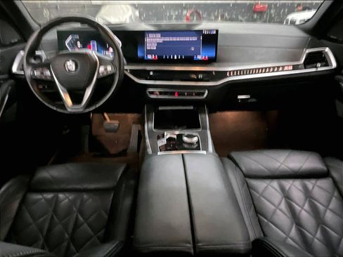 Used 2024 BMW X5 xDrive40i image 17