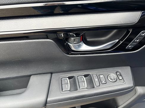 Used 2023 Honda CR-V Sport Touring image 12