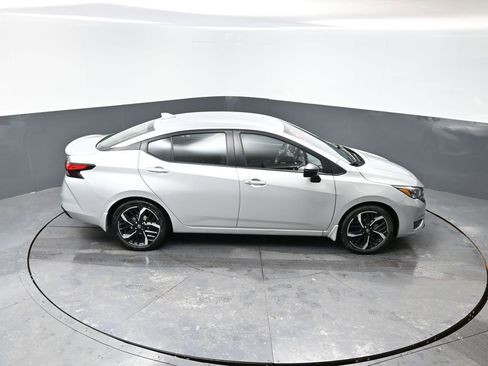 Used 2023 Nissan Versa SR w/ Trunk Package image 40