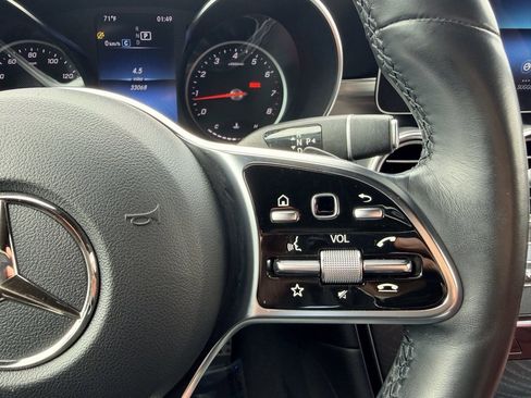 Used 2022 Mercedes-Benz GLC 300 4MATIC image 33