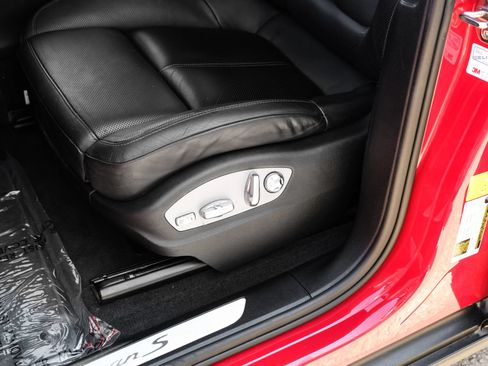 Used 2020 Porsche Macan S AWD/4WD image 34