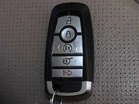 Certified 2019 Ford Expedition XLT w/ Equipment Group 202A image 38