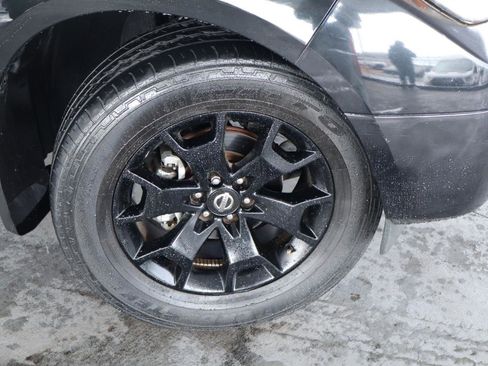 Used 2020 Nissan Frontier SV w/ Midnight Edition Floor Mats image 3