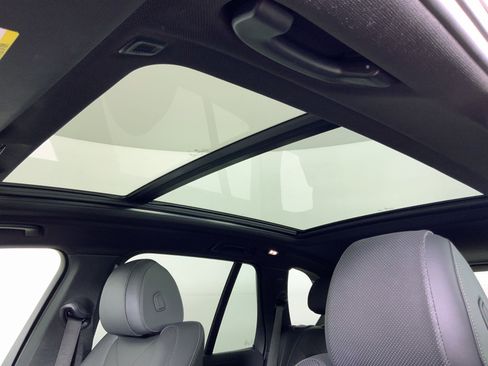 Used 2023 BMW X5 xDrive40i w/ M Sport Package image 18