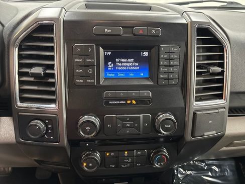 Used 2015 Ford F150 XLT w/ Equipment Group 301A Mid image 18