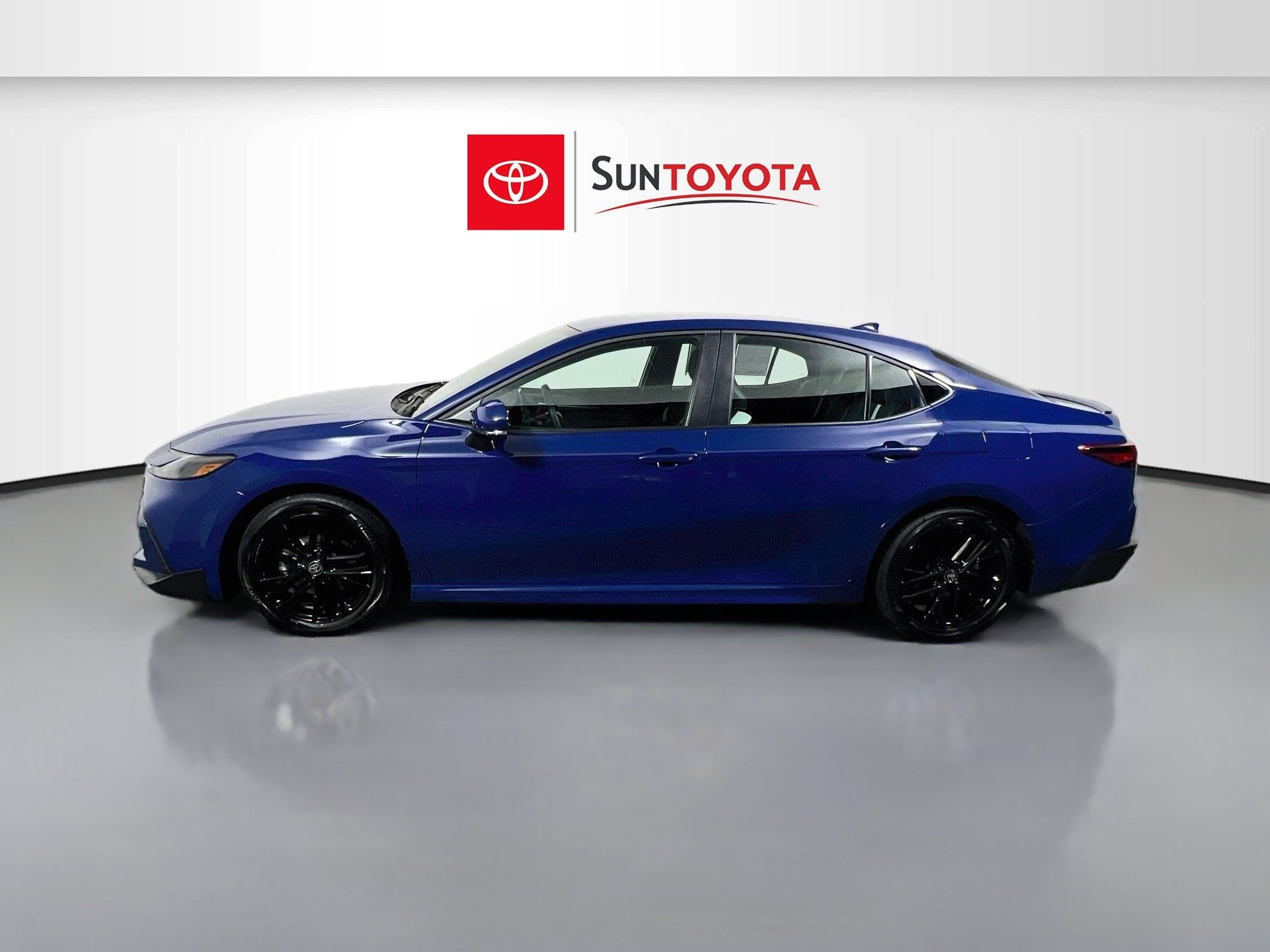 Used 2026 Toyota Camry SE FWD image 7
