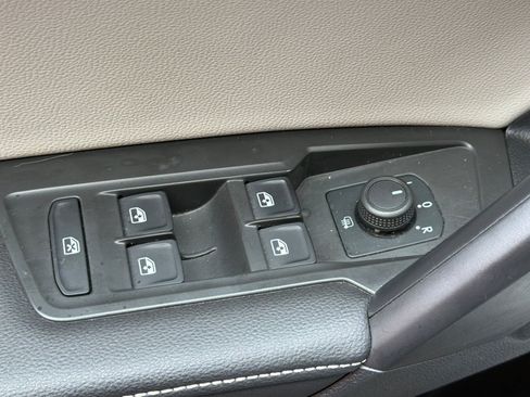 Used 2024 Volkswagen Tiguan S FWD image 14