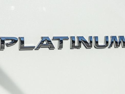 Used 2023 Nissan Murano Platinum w/ Cargo Package image 6