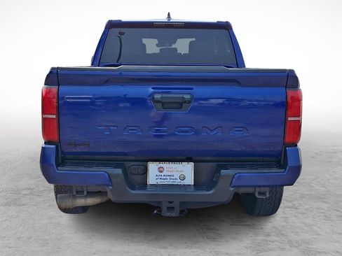 Used 2024 Toyota Tacoma TRD Off-Road AWD/4WD image 4