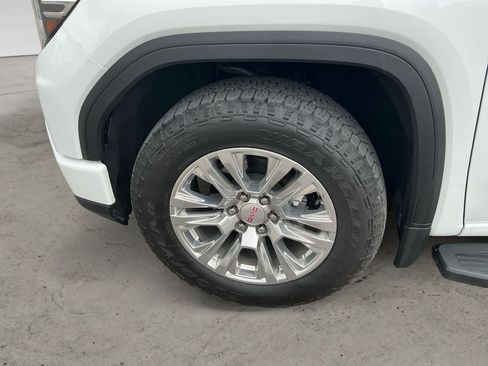 Used 2024 GMC Sierra 1500 Denali w/ Technology Package AWD/4WD image 14