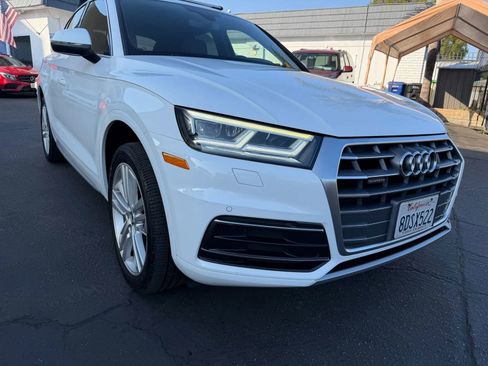 Used 2018 Audi Q5 2.0T Premium Plus w/ Premium Plus Package AWD/4WD image 9